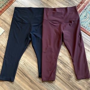 Old Navy Maternity Active PowerSoft Crop Extra High-Rise